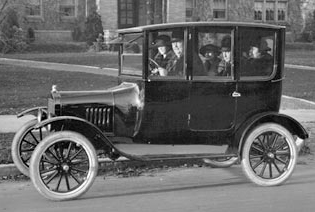1920 Centerdoor Sedan