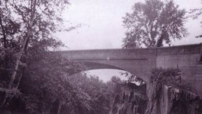 Solid-Spandrel Arch