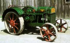 Compact Post WWI Tractor